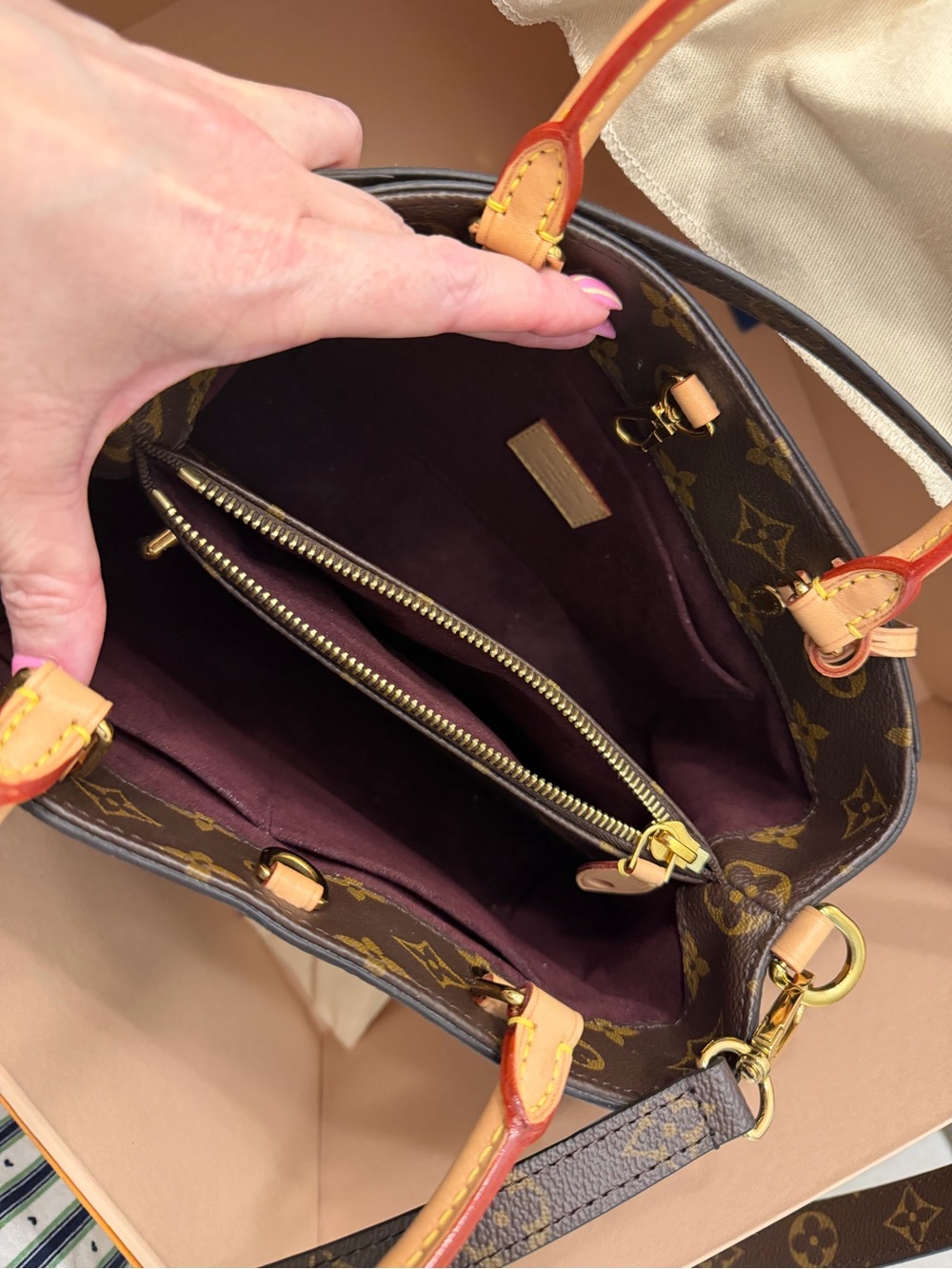 EUC Louis Vuitton Montaigne BB in Brown Monogram - Picture 13 of 15